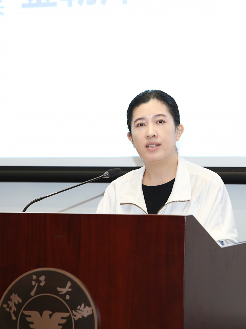 首期東方優才青年骨干培訓班 金朝萍致辭.jpg